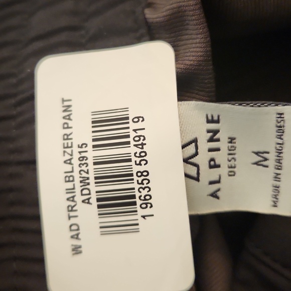 NWT Alpine Design Women's Black Trailblazar Athleisure Pants Size M - Picture 3 of 11